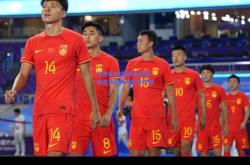 九游体育:国际足球盛事迎来国内球队参与潮